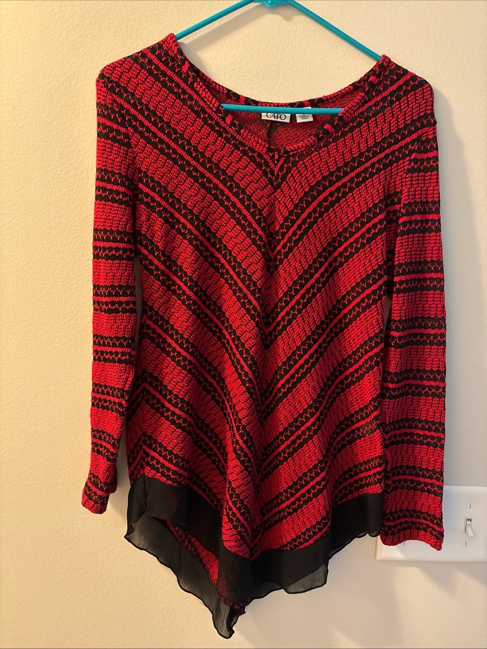 Cato Red and Black Pointed-Hem Knit Top